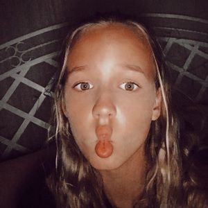 Meet your Posher, Makenzie
